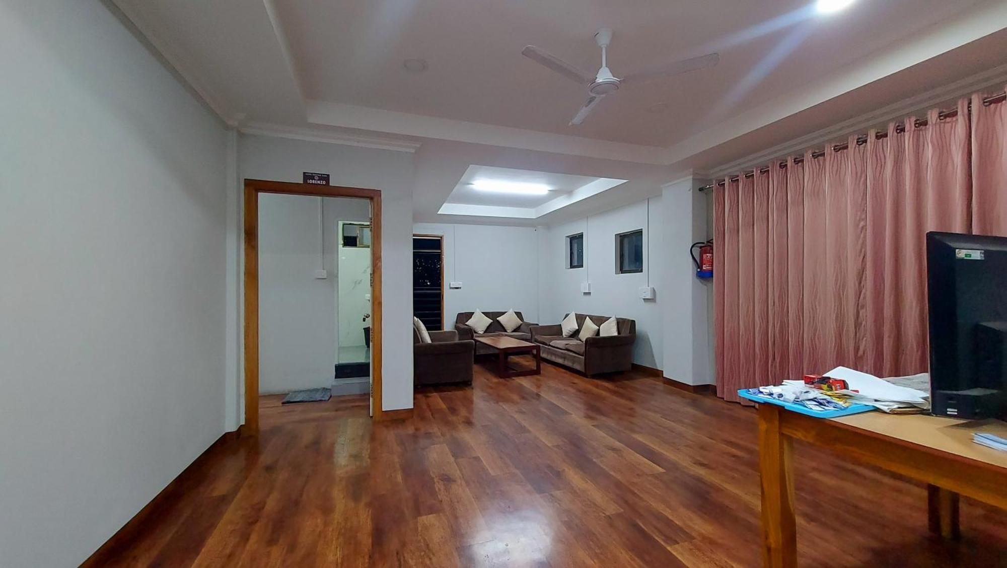 Hotel Dinthar Zara Āīzawl Exterior foto